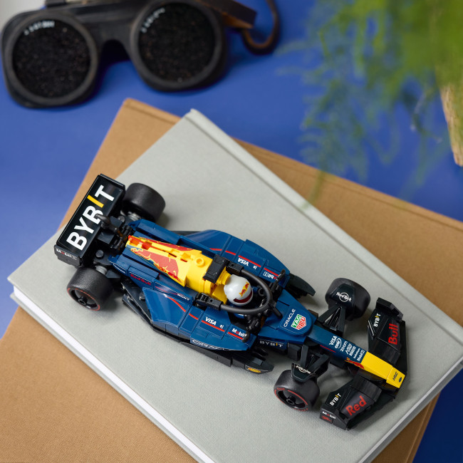 77243 Oracle Red Bull Racing RB20 F1® ‑kilpa-auto