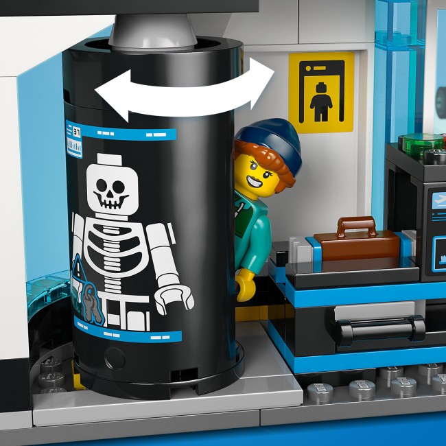 60502 Lidosta ar lidmašīnu