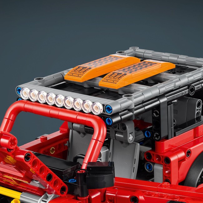 42213 Ford Bronco® maastur