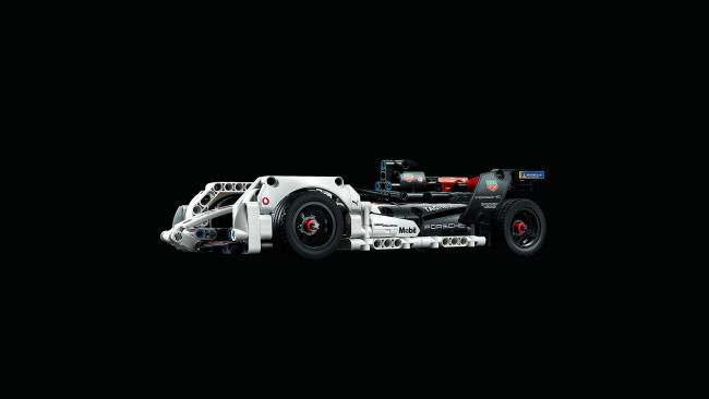 42137 Formula E® Porsche 99X Electric