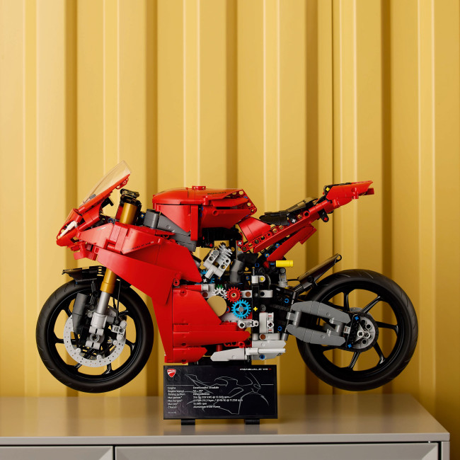42202 Ducati Panigale V4 S ‑moottoripyörä