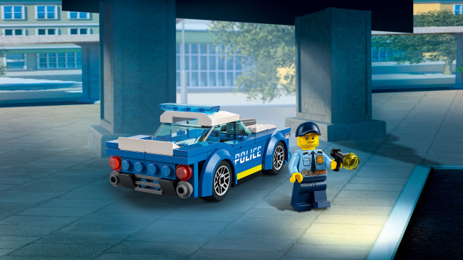 60312 Poliisiauto