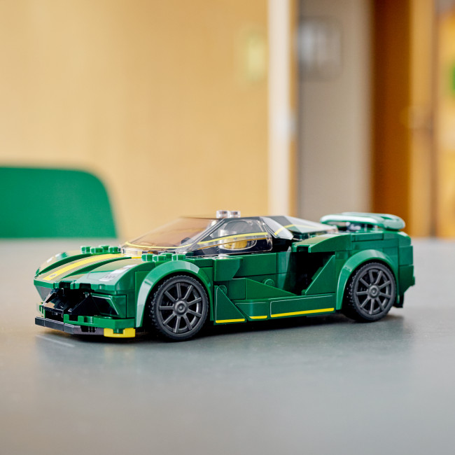 76907 Lotus Evija