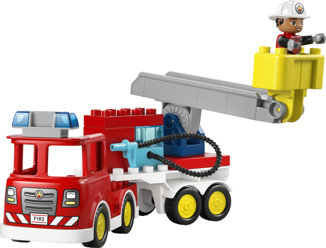 10473 Tuletõrjeauto vooliku ja tuletõrjujaga