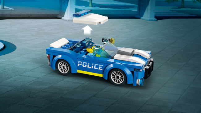 60312 Poliisiauto