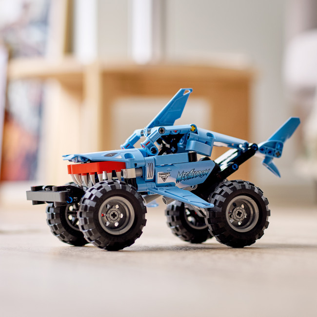 42134 Monster Jam™ Megalodon™