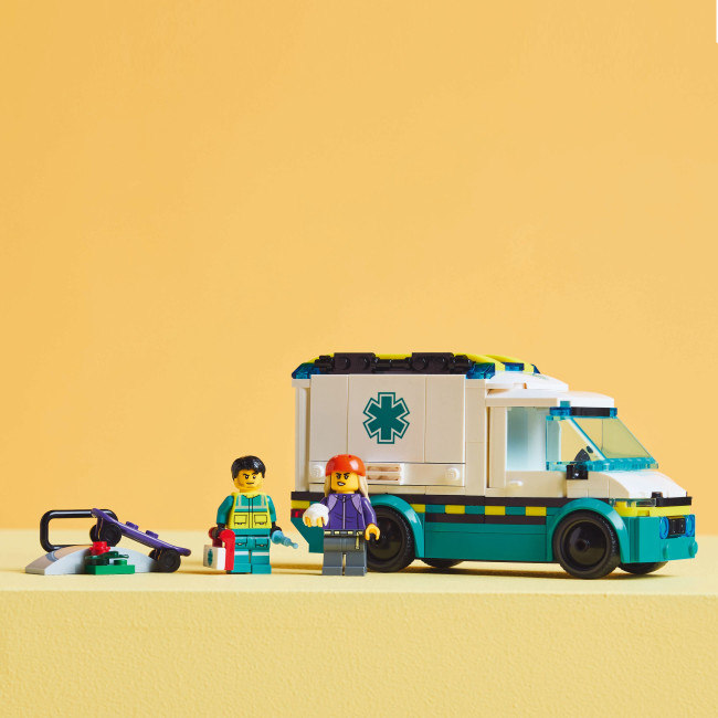 60451 Ambulanssi hälytysajoihin