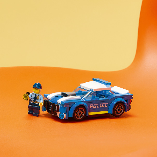 60312 Poliisiauto