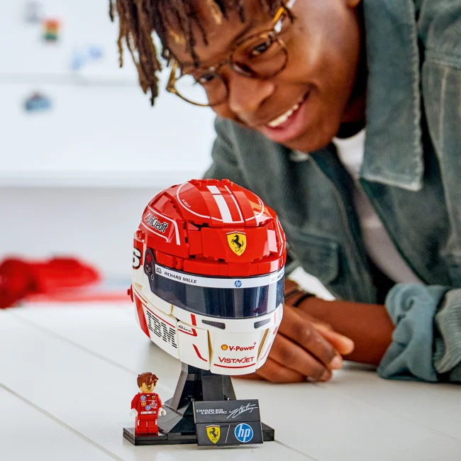 43014 Scuderia Ferrari HP Charles Leclerc ķivere