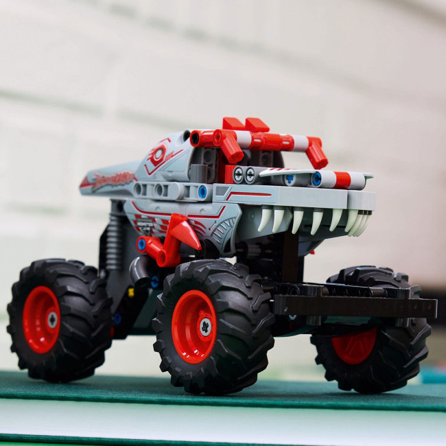 42200 Monster Jam™ ThunderROARus™ ‑vetomoottoriauto
