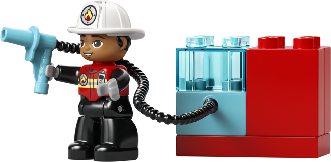 10473 Tuletõrjeauto vooliku ja tuletõrjujaga