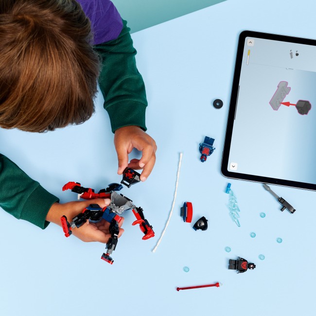 76337 Miles Morales robots pret Spider-Man 2099