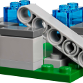 21273 LEGO Minecraft Hornanhenki-kuumailmapallon hyökkäys kylään