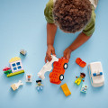 10447 LEGO DUPLO Town Ambulanssi ja kuljettaja