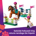42688 LEGO  Friends Hobusetall ja ratsakool