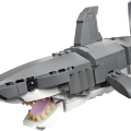 31381 LEGO  Creator Negantā haizivs ar dārgumu lādi