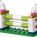 42688 LEGO  Friends Hobusetall ja ratsakool