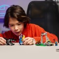 77075 LEGO Fortnite Peely ja Sparkplugi laager
