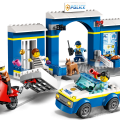 60370 LEGO  City Takaa-ajo poliisiasemalla