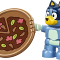 10469 LEGO DUPLO Bluey Muhvi ja Tuuri pizzatyttöinä
